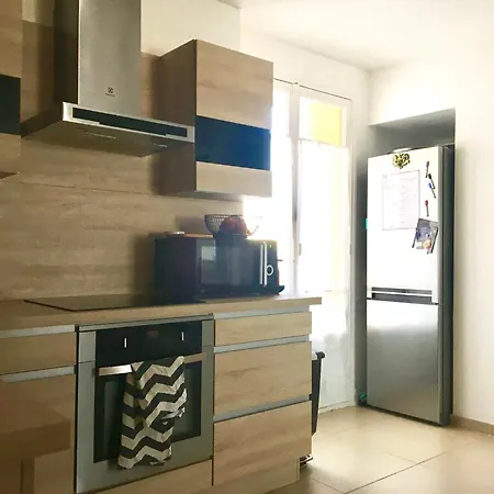 Cosy 70m Terrasses- Clim - Centre Liberation Apartman *